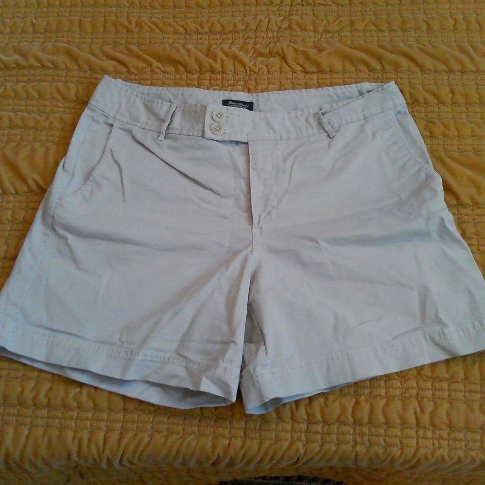 Eddie Bauer Women's Classic Khaki Shorts